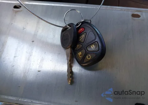 2011 GMC Yukon Xl 1500 Denali из США, поврежденный, VIN 1GKS2MEFXBR332506